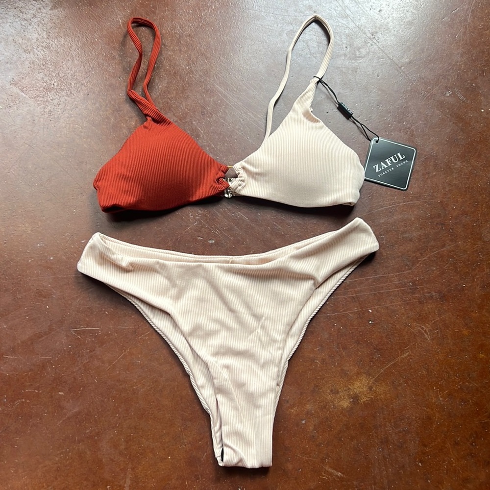NWT Zaful Rust and Beige Two Town High Cut Bikini